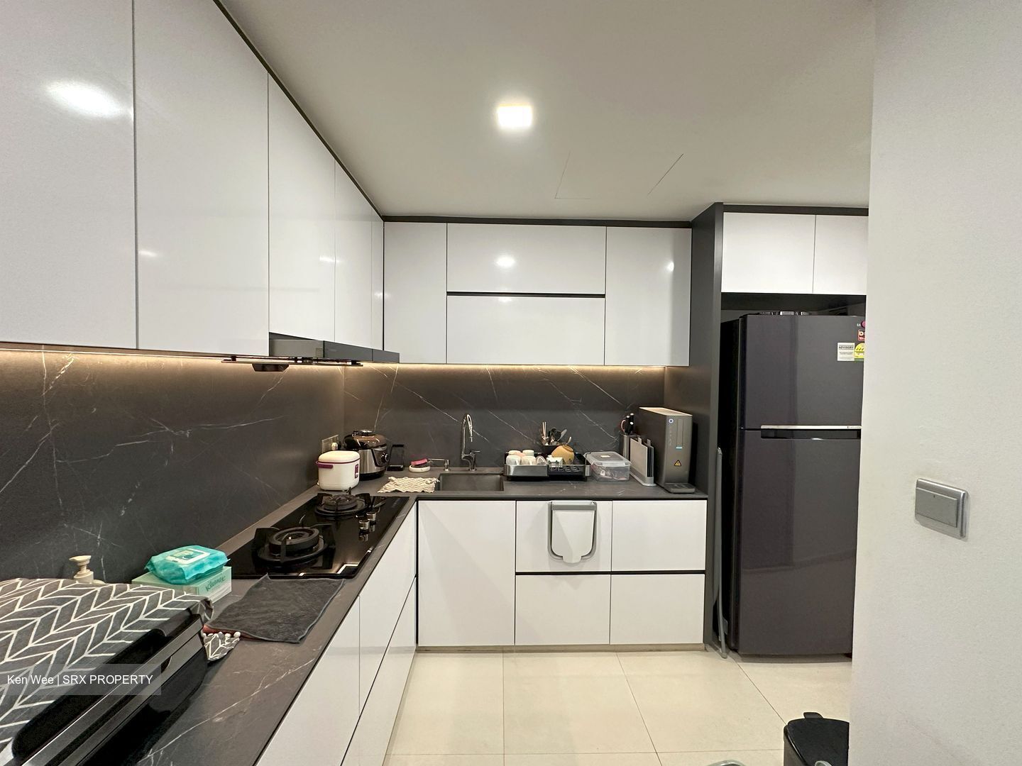 Sixth Avenue Ville (D10), Condominium #447819191